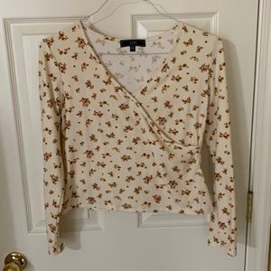 Cute fitted long sleeve shirt